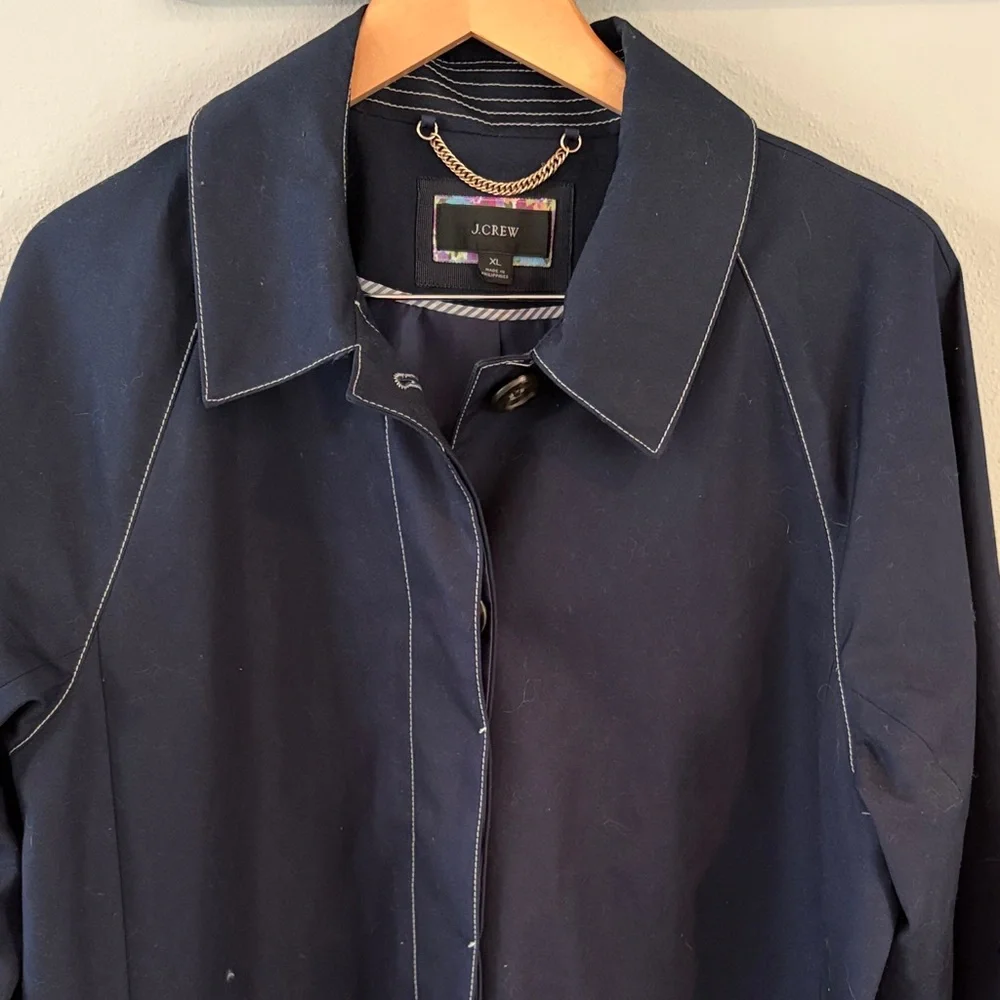 J Crew 100% Cotton  Navy Blue Trench Coat w/ contrasting white stitching size XL - Picture 4 of 7